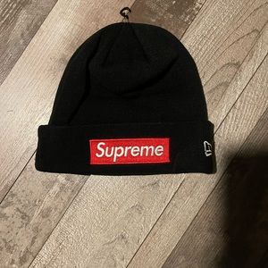 Supreme box logo beanie